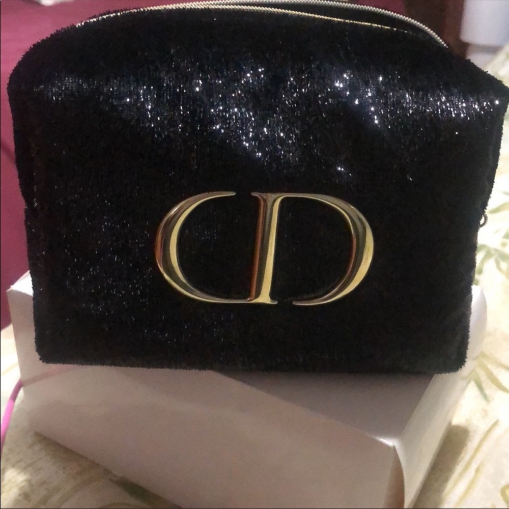 - ❤️- ❤️Dior makeup pouch with chain - Picture 3 of 14